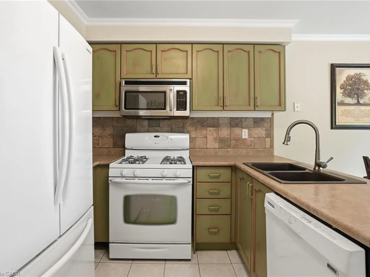 174 Fellowes Crescent, Hamilton, ON, L8B 0M9 - 12