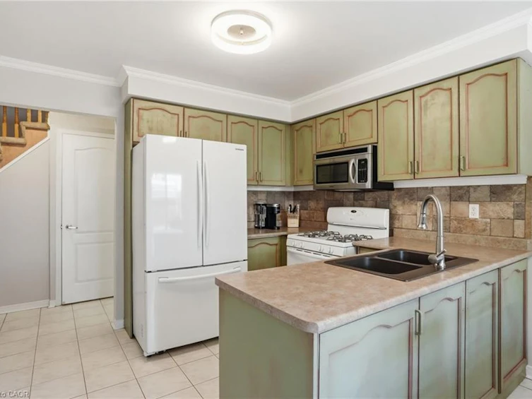 174 Fellowes Crescent, Hamilton, ON, L8B 0M9 - 11