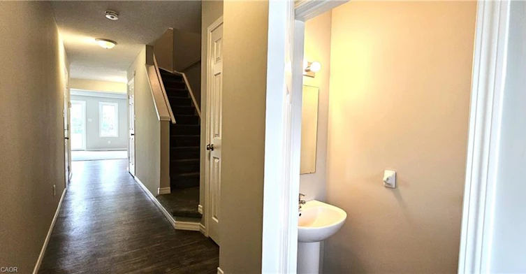 66-50 Pinnacle Drive, Kitchener, ON, N2P 0H8 - 3