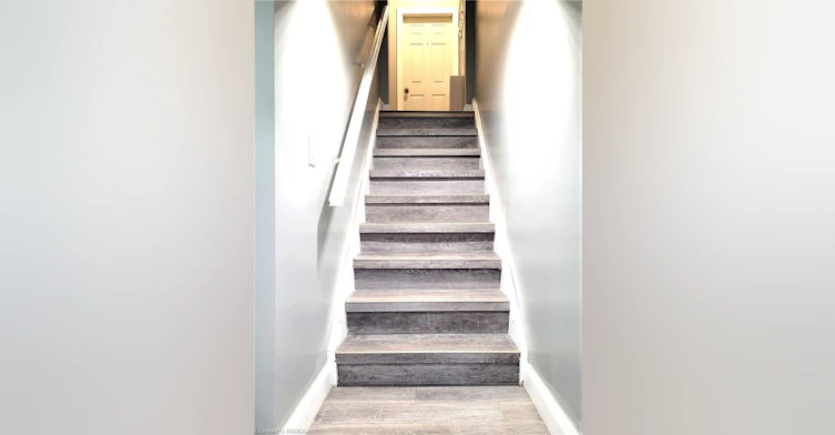 Lower-76 Glenview Avenue, Cambridge, ON, N1R 2W2 - 2