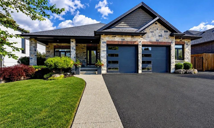 139 New Lakeshore Road