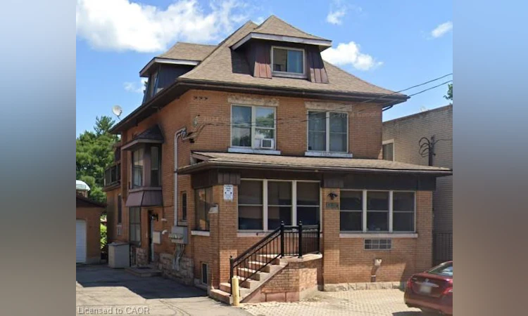 947 Main Street E