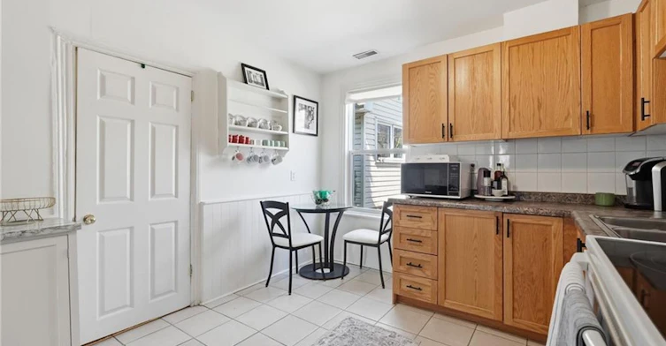 12 Nelson Street, Hamilton, ON, L8P 1G3 - 14