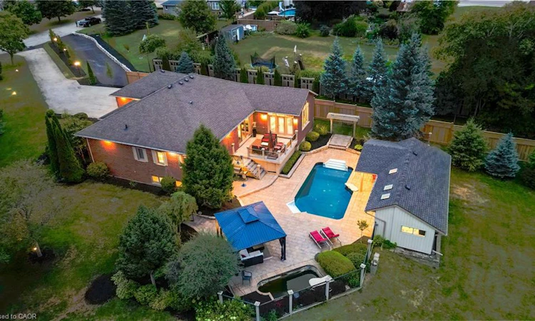 11 Cecil Kennedy Court