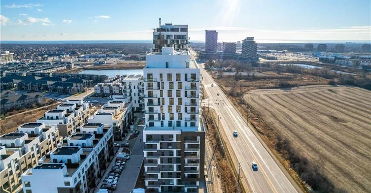 906-345 Wheat Boom Drive, Oakville, ON, L6H 7X4 - 4