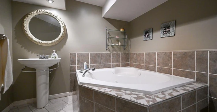 8 Buss Court, Thorold, ON, L2V 5B1 - 30