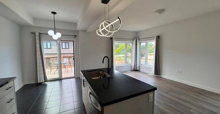 85 Bensley Lane, Hamilton, ON, L9C 0E9 - 17