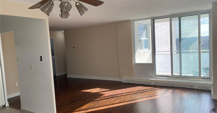 1103-2345 Confederation Parkway, Mississauga, ON, L5B 2H3 - 4