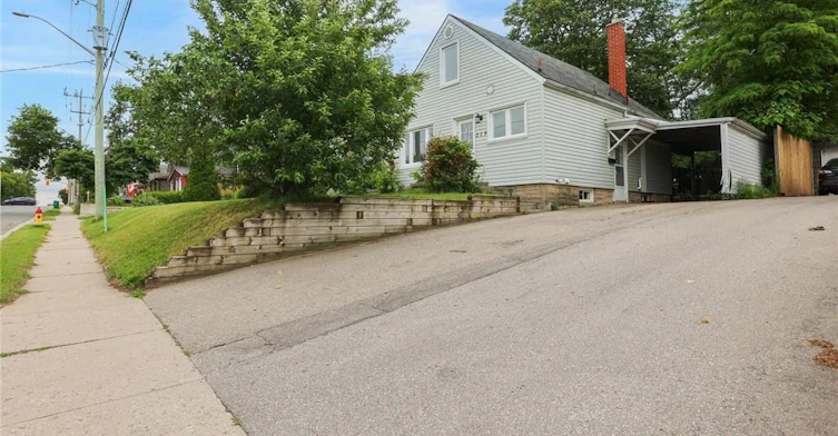 219 Lancaster Street W, Kitchener, ON, N2H 4T9 - 4