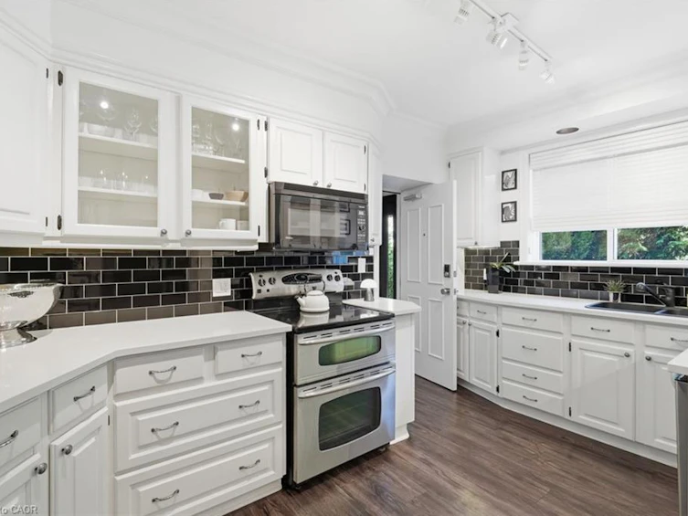 225 St. Paul Street, Burlington, ON, L7R 4G9 - 14