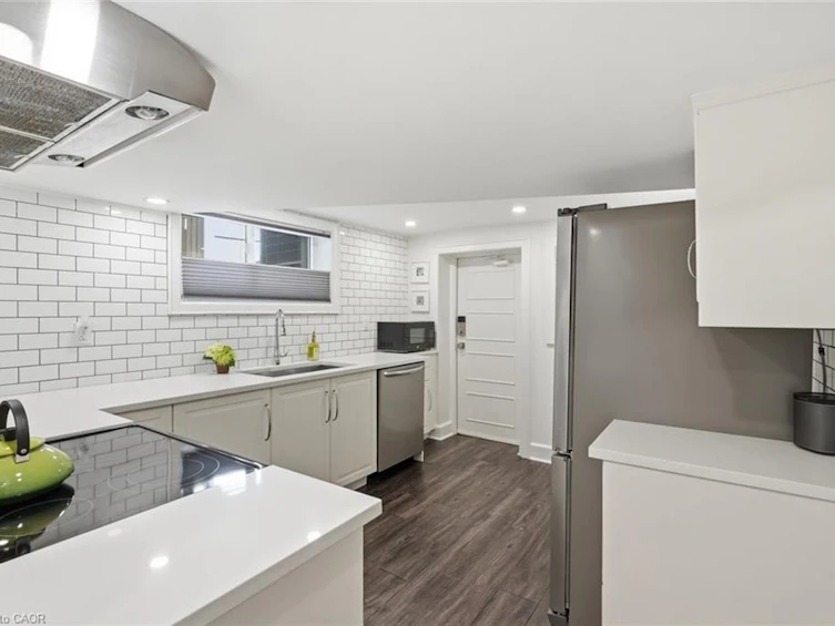 225 St. Paul Street, Burlington, ON, L7R 4G9 - 41