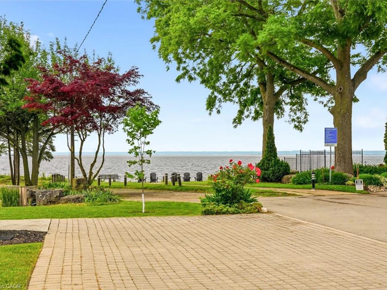 225 St. Paul Street, Burlington, ON, L7R 4G9 - 48