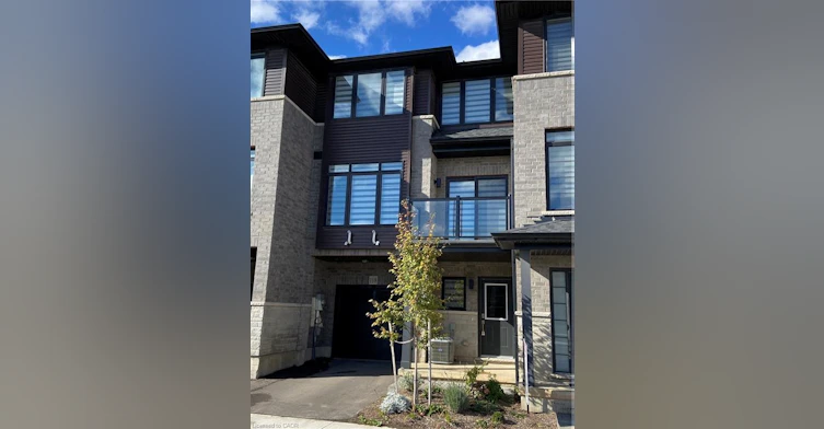 118-461 Blackburn Drive, Brantford, ON, N3T 0W9