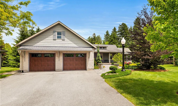 441 Wellington Rd 7