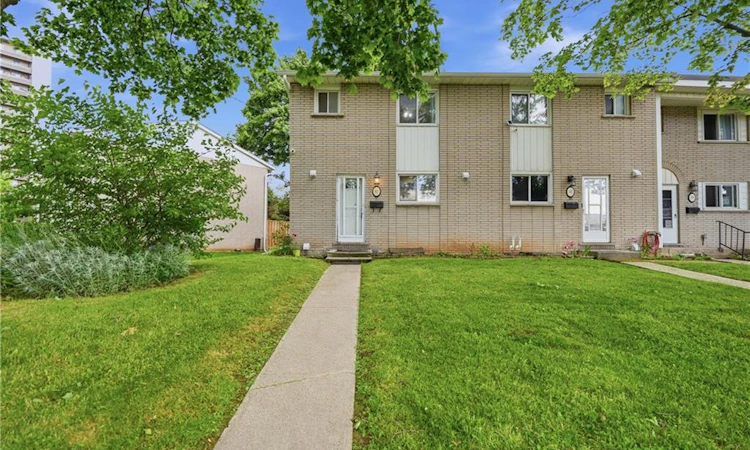 14-82 Riverdale Drive