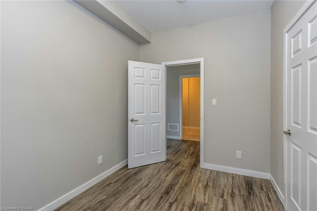 E-104 Beach Road, Hamilton, ON, L8L 3Z9 - 9