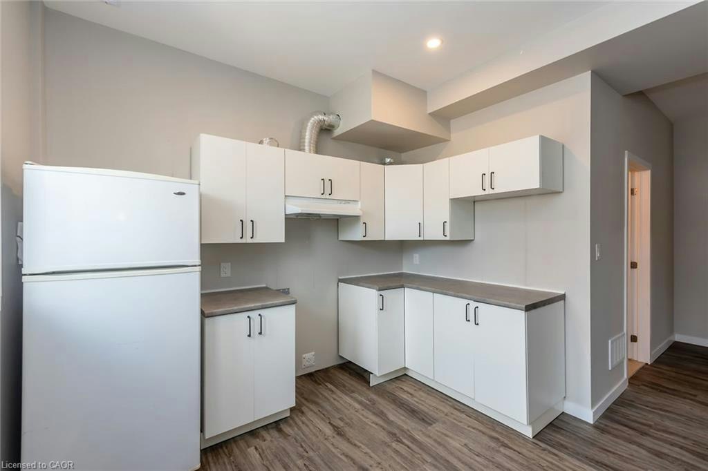 E-104 Beach Road, Hamilton, ON, L8L 3Z9 - 5