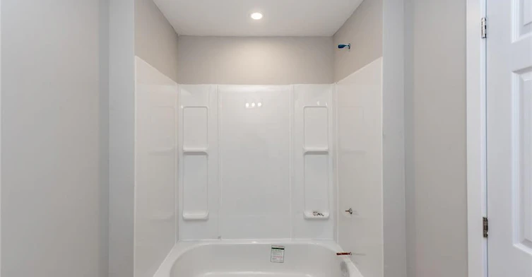 E-104 Beach Road, Hamilton, ON, L8L 3Z9 - 10