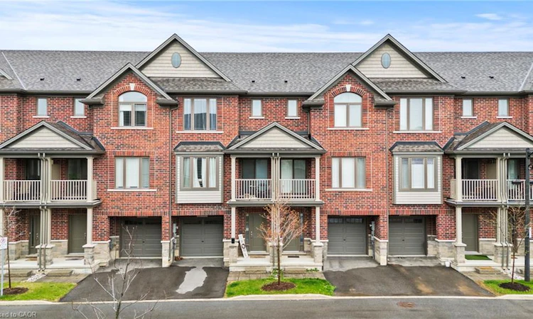 4-19 Picardy Drive