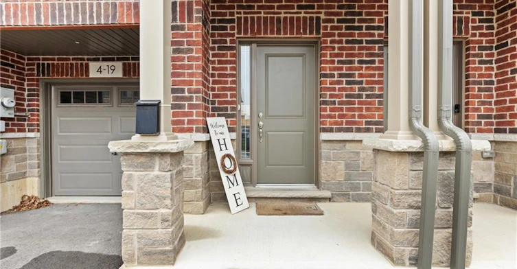 4-19 Picardy Drive, Hamilton, ON, L8J 0M7 - 4