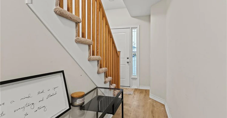 4-19 Picardy Drive, Hamilton, ON, L8J 0M7 - 5