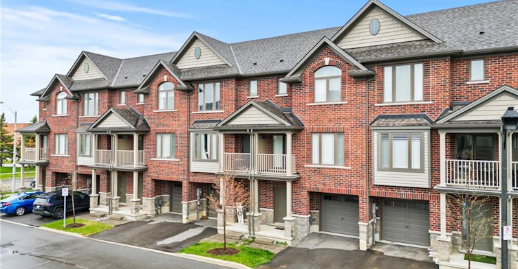 4-19 Picardy Drive, Hamilton, ON, L8J 0M7 - 3