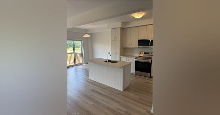 102 Gort Avenue, Brant, ON, N3L 3K2 - 6
