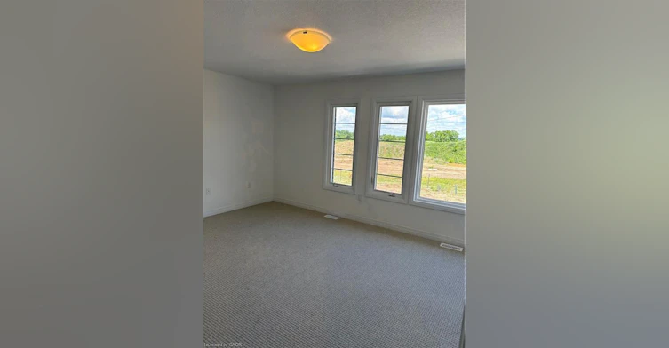 102 Gort Avenue, Brant, ON, N3L 3K2 - 9
