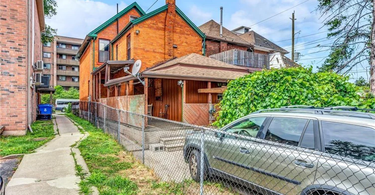 30 Victoria Avenue N, Hamilton, ON, L8L 5E1 - 9