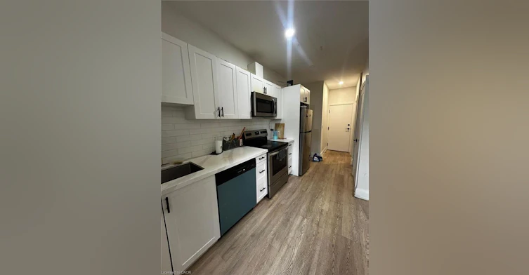 30 Victoria Avenue N, Hamilton, ON, L8L 5E1 - 4
