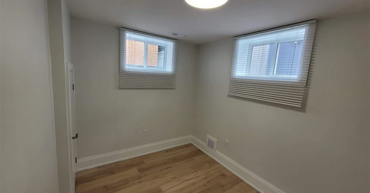 38 Rendell Boulevard, Hamilton, ON, L8T 3P3 - 9