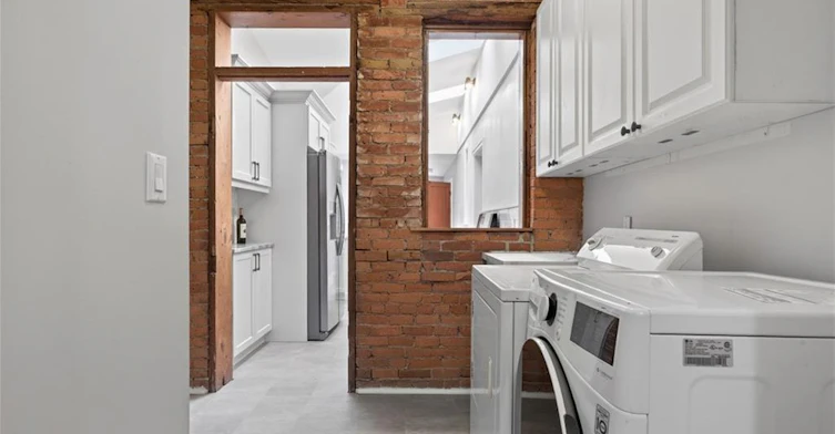 303 King Street W, Hamilton, ON, L9H 1W3 - 15