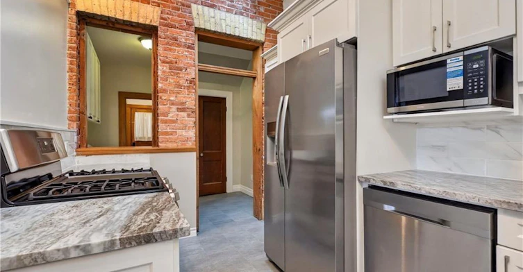303 King Street W, Hamilton, ON, L9H 1W3 - 7