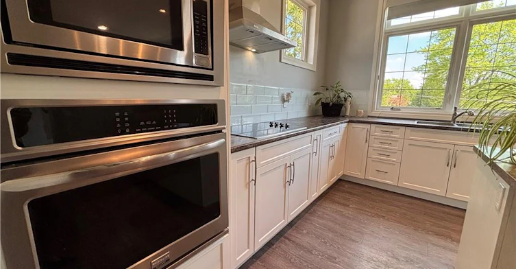 71 Wilson Street E, Hamilton, ON, L9G 2B3 - 3