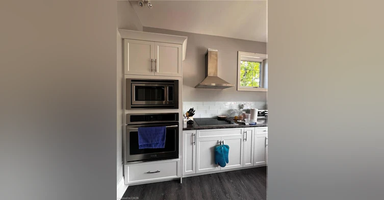 71 Wilson Street E, Hamilton, ON, L9G 2B3 - 2