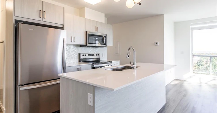 404-479 Charlton Avenue, Hamilton, ON, L8N 0B4 - 13