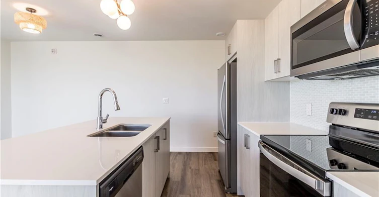 404-479 Charlton Avenue, Hamilton, ON, L8N 0B4 - 14