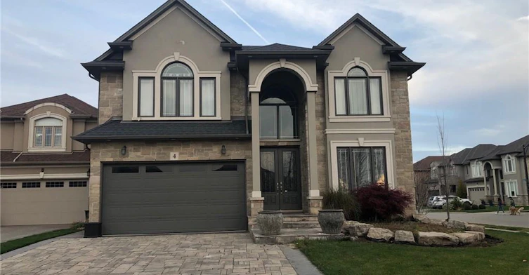 4 Raphael Court, Hamilton, ON, L9B 0C7 - 2
