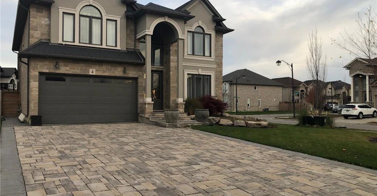 4 Raphael Court, Hamilton, ON, L9B 0C7 - 3