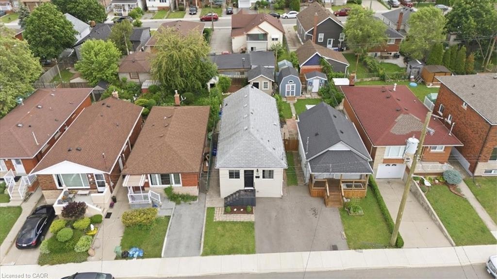 22 Delena Avenue N, Hamilton, ON, L8H 6B4
