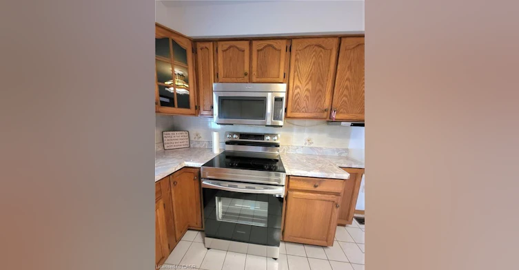 Upper Level-25 Highfield Avenue, St. Catharines, ON, L2M 5W3 - 11