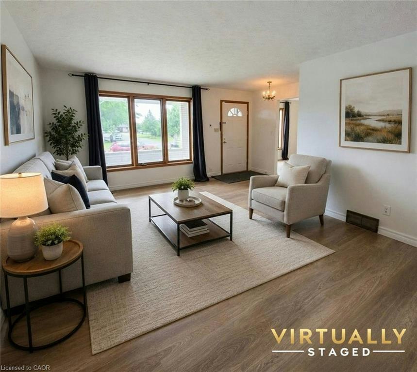 Upper Level-25 Highfield Avenue, St. Catharines, ON, L2M 5W3