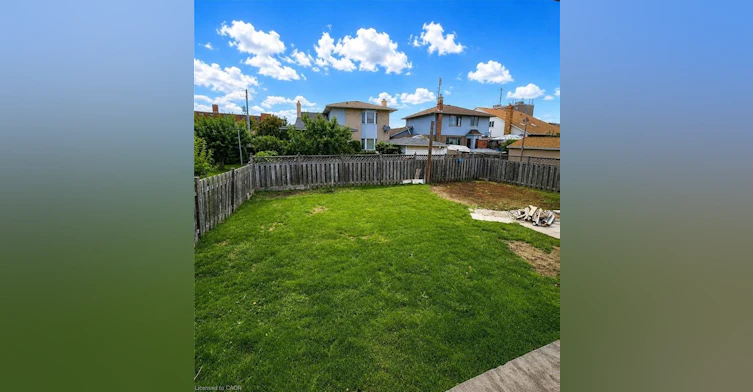Upper Level-25 Highfield Avenue, St. Catharines, ON, L2M 5W3 - 19