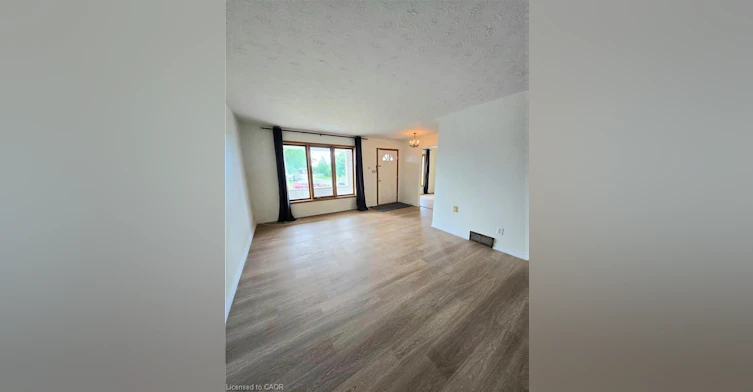 Upper Level-25 Highfield Avenue, St. Catharines, ON, L2M 5W3 - 4