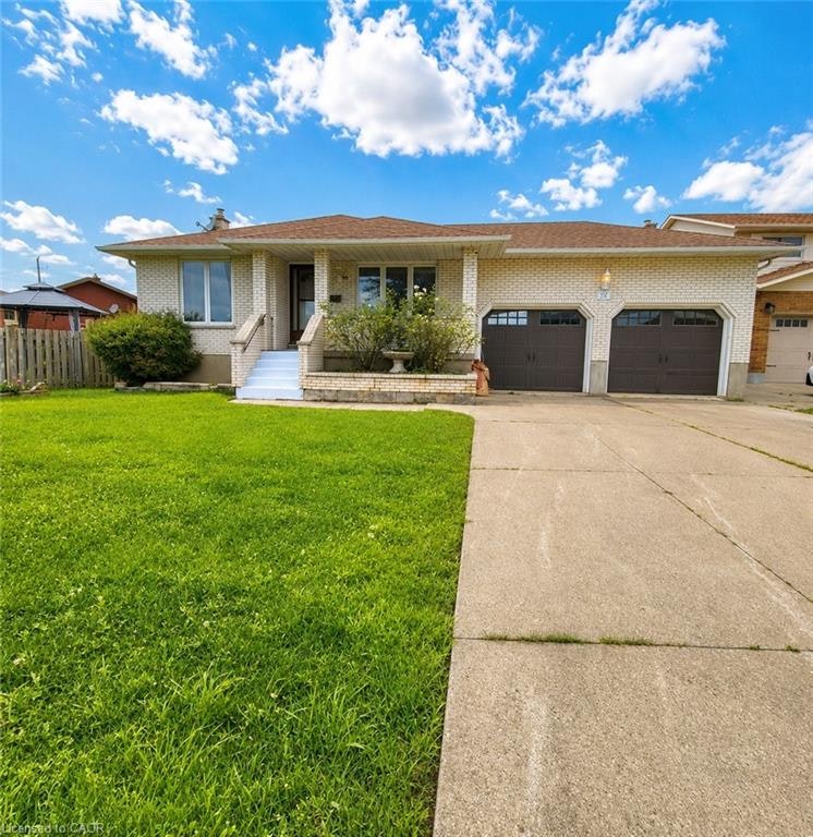 Upper Level-25 Highfield Avenue, St. Catharines, ON, L2M 5W3 - 2
