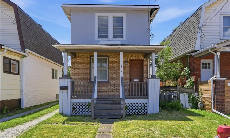 463 East Main Street