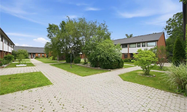 14-530 Falgarwood Drive