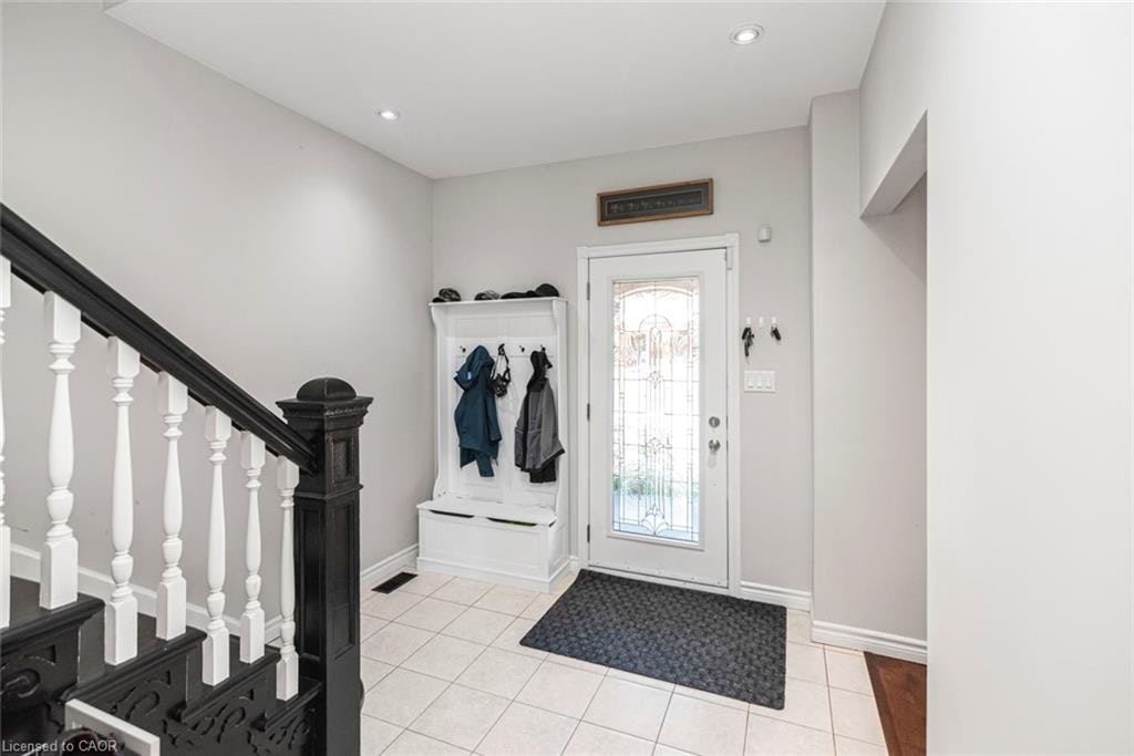 38 Fairleigh Avenue N, Hamilton, ON, L8L 6H2 - 8