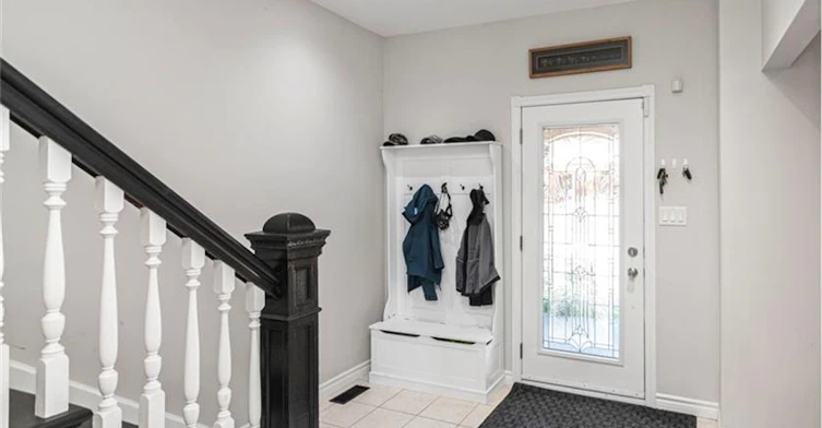 38 Fairleigh Avenue N, Hamilton, ON, L8L 6H2 - 8