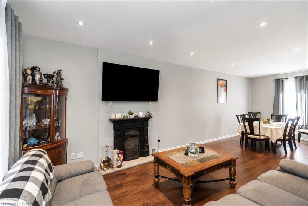38 Fairleigh Avenue N, Hamilton, ON, L8L 6H2 - 3